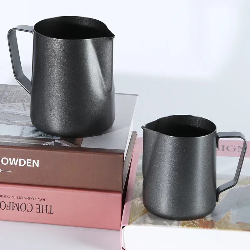 إبريق قياس وخفق الحليب سميك أس - مراجعة Milk Steaming Pitcher وسعره