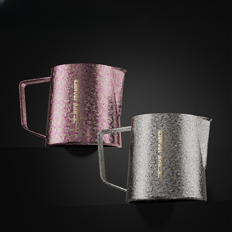 إبريق حليب من التيتانيوم النقي - مراجعة Milk Steaming Pitcher وسعره